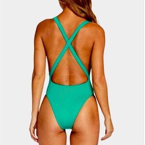 Vitamin A Jadon One Piece